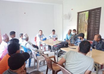 टीकापुरक्षेत्रका किसानलाई रसायनिक मलको समस्या बारे छलफल