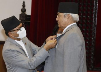 सपथ लिएपछि वामदेवले भने,–जनताप्रति बफादार भएर भूमिका निभाउने छुु