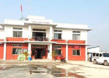 कैलालीको खक्रौलाक्षेत्रबाट तस्करी रोकिएन, आर्थिक वर्षको हालसम्म १८ लाख ३० हजार सम्मको अबैध सामान बरामद