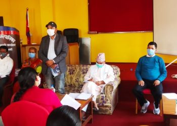 टीकापुर अस्पताल थप व्यवस्थित गर्न छलफल