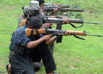 भारतमा ३३ माओवादी लडाकुले आत्मसमर्पण गरे