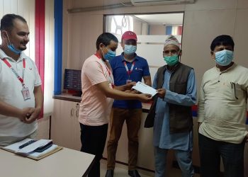 ग्लोबल आइएमइ बैंक टीकापुरद्वारा विद्यार्थीलाई छात्रवृत्ति प्रदान