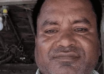 नगरपालिकाका प्रमुखले कर्मचारीलाई कुटे