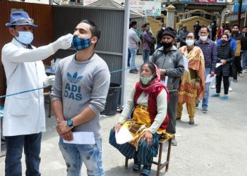 भारतमा लगातार तेस्रो दिन नयाँ सङ्क्रमितको सङ्ख्यामा कमी