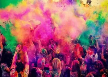 आज देशका बिभिन्न ठाउँमा होली हर्षोल्लासका साथ मनाइँदै