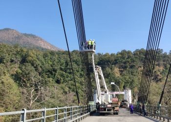 कर्णाली पुलको क्षतिबारे प्राविधिक टोलीले अध्ययन गर्दै, पुल सञ्चालनमा आउन अझै तीन दिन लाग्ने