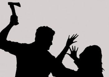 बैतडीमा श्रीमानले कोदालो प्रहार गरेर गरे आफ्नै श्रीमतीको हत्या, दुईजना कर्मचारी पनि घाइते