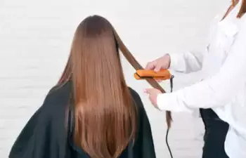 कपाल स्ट्रेट गराउनु महिलालाई अभिसाप, भयो मिर्गौला फेल