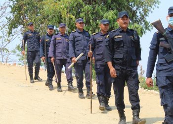 अछामका बस्ती–बस्तीमा प्रहरीको गस्ती टोली