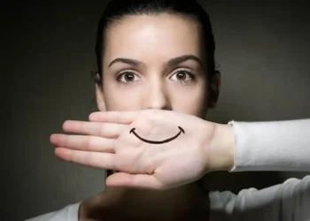 स्माइलिंग डिप्रेशन भनेको के हो, यसलाई कसरी रोकथाम गर्ने ?