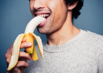 केरा कतिखेर खाँदा स्वास्थ्यका लागि फाइदाजनक ?