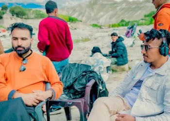 अपर मुस्ताङमा ४५ लाखको सेट बनाएर यसरी हुँदै छ चलचित्र ‘एक्लो’को छायाकंन