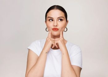 सेलेना गोमेज बनिन् कान्छी अर्बपति