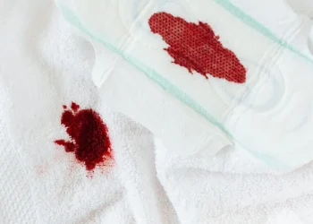 के महिनावारीको समयमा अत्याधिक रक्तश्राव हुन्छ ? यसबाट बच्ने उपायहरु जान्नुहोस्