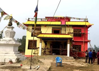 फूलबारीमा नमुना गुम्बा बन्दै