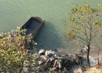 त्रिशूलीमा ट्रक खस्दा चालकको ज्यान गयो, सहचालक घाइते