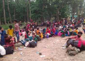 सुदूरपश्चिमका बासिन्दा ‘बिसु’ मनाउन घर फर्किँदै